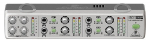 BEHRINGER AMP800 V2 - 4-канальный компактный микшер-усилитель для стерео-наушников от музыкального магазина МОРОЗ МЬЮЗИК